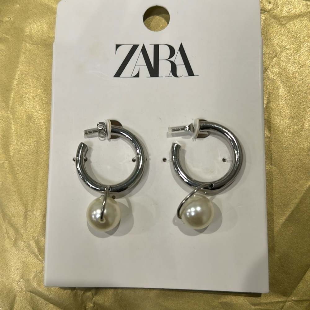 Zara Silver Pearl  Hoop Earrings NWT ✨🔥🔥